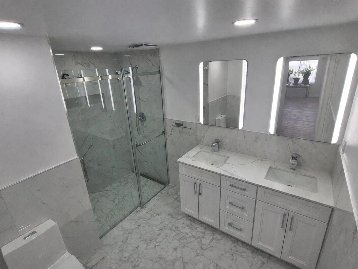 Bathroom renovation by MBN Renovation in Orléans